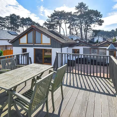 Cozy In With House Sea View 뤼베크