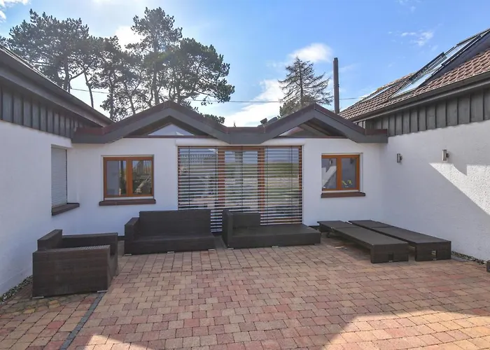 Vakantiehuis In With Kitchen *